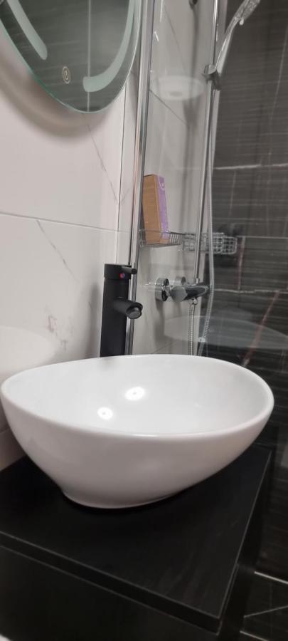Studio-Apartment ' Andrei 1 ' - Neu In Neuburg An Der Donau Luaran gambar